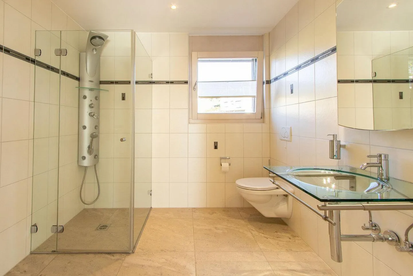 Geräumige Wohnung mit Seeblick - Foto 13 von 17