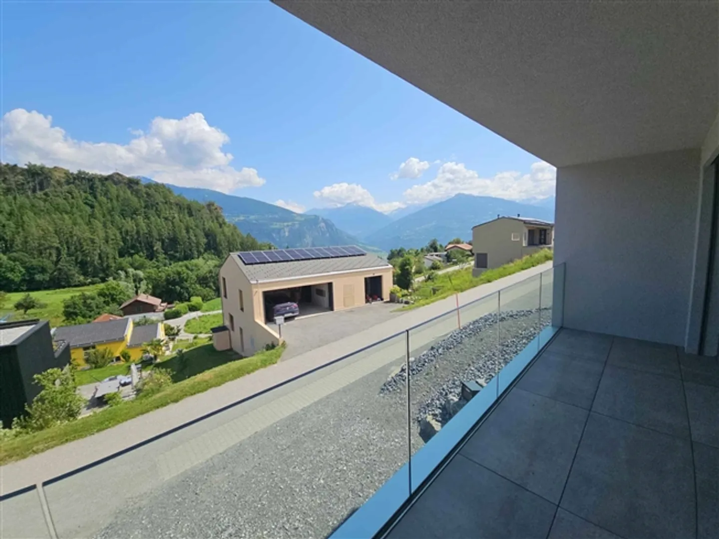 Magnificent contemporary villa with 5.5 rooms - Photo 8 of 11