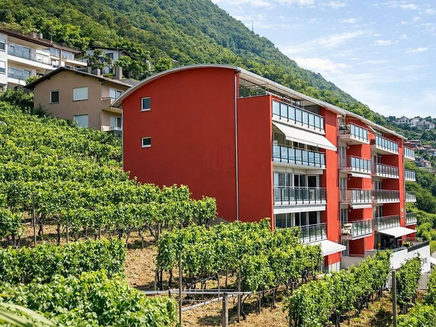 MODERNE AUSFÜHRUNGEN UND GARTEN, AUCH ALS ZWEITWOHNUNG - Foto 11 von 12