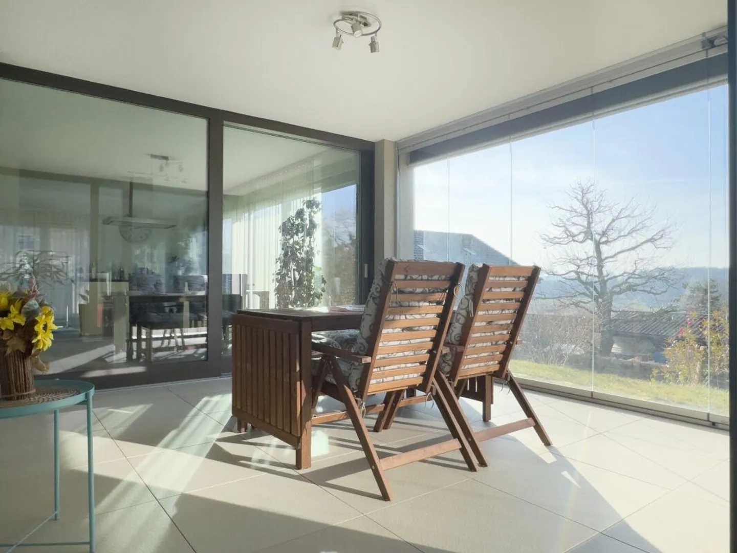 Moderne Wohnung mit Loggia - Foto 1 von 18