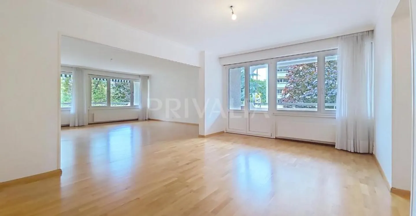 Magnificent crossing apartment in a green environment - Photo 3 of 8