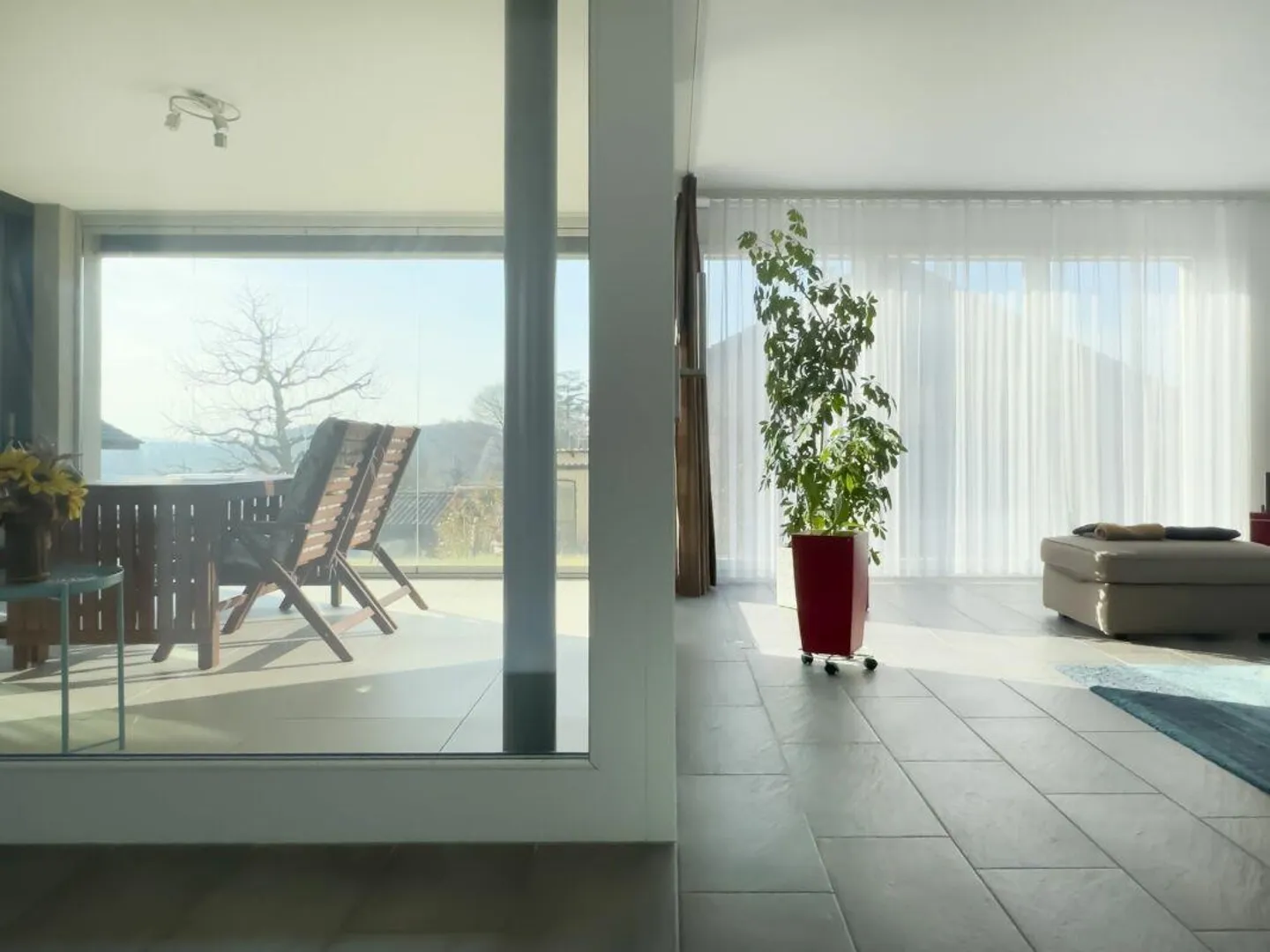 Moderne Wohnung mit Loggia - Foto 8 von 18