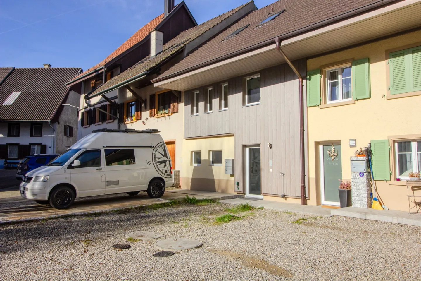 Appartement de jardin 4.5 pièces fraîchement rénové - Photo 1 sur 20