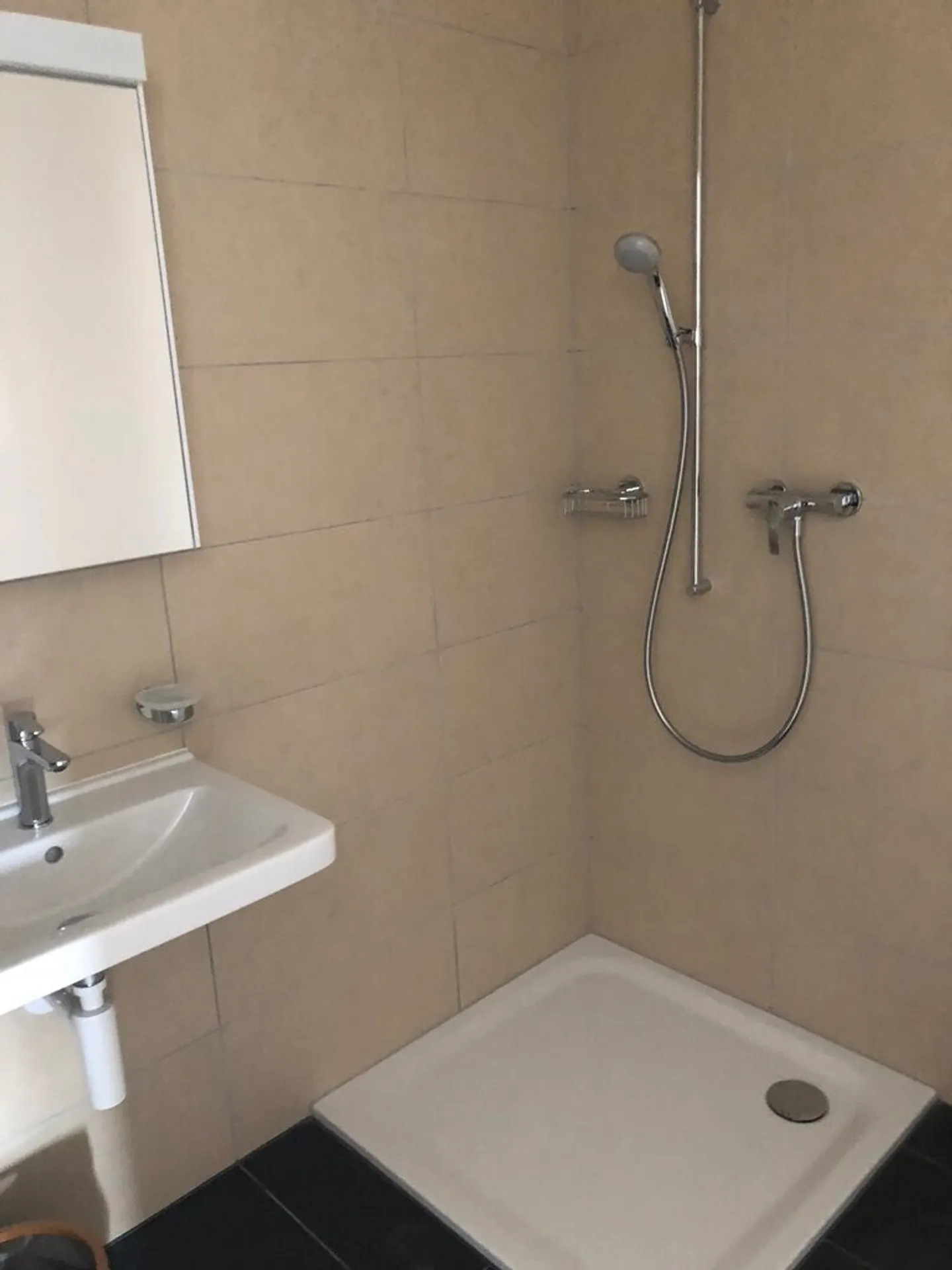 Schöne 3,5-Zimmer-Wohnung im Süden von Prilly - Foto 8 von 11