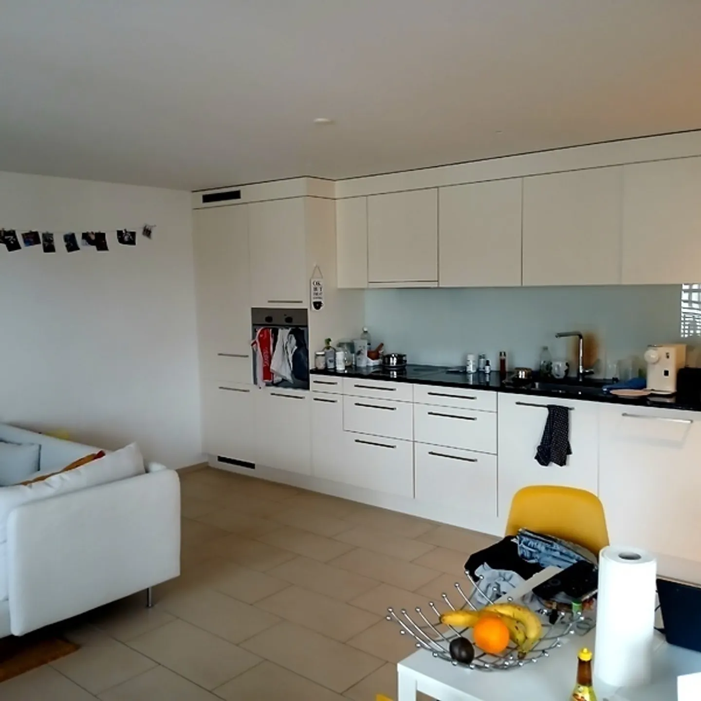 Charming Apartment with Balcony - Photo 3 of 8