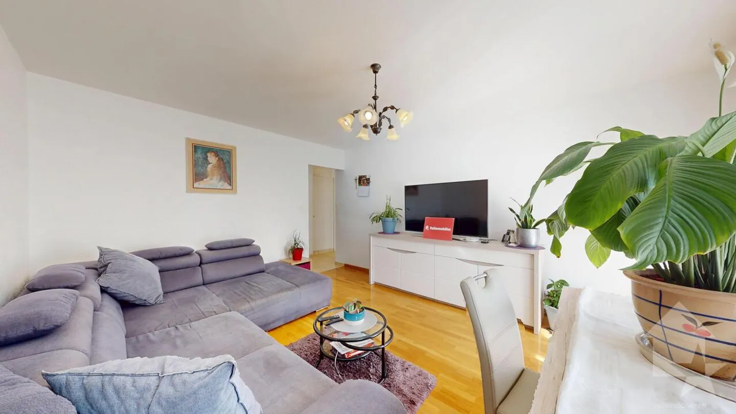 Joli appartement de 3.5 pièces avec 2 places de parc - Photo 1 sur 15