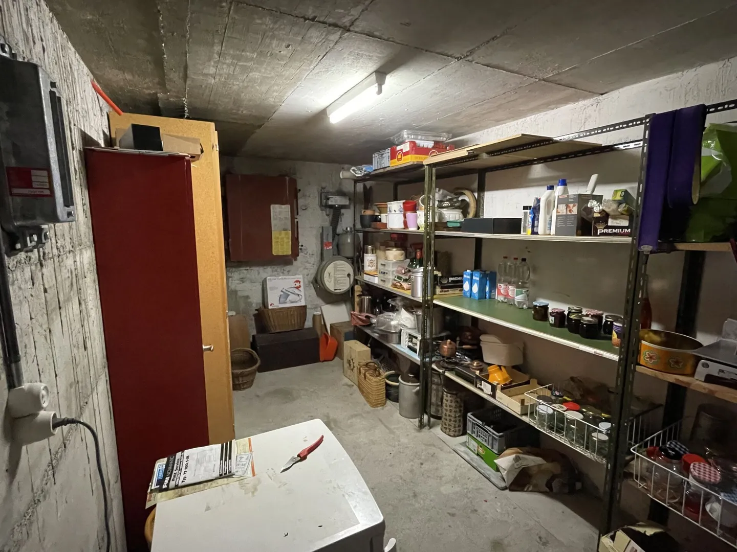 Grosses Einfamilienhaus in Top Lage mit viel Potential - Foto 31 von 35