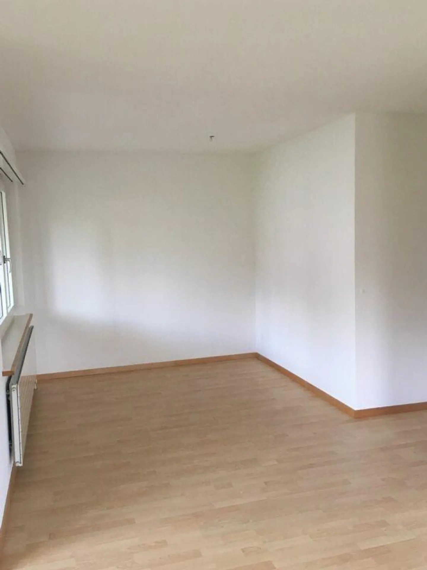 Accogliente appartamento di 2,5 stanze al 3° piano con balcone a Jonschwil - Foto 4 di 9