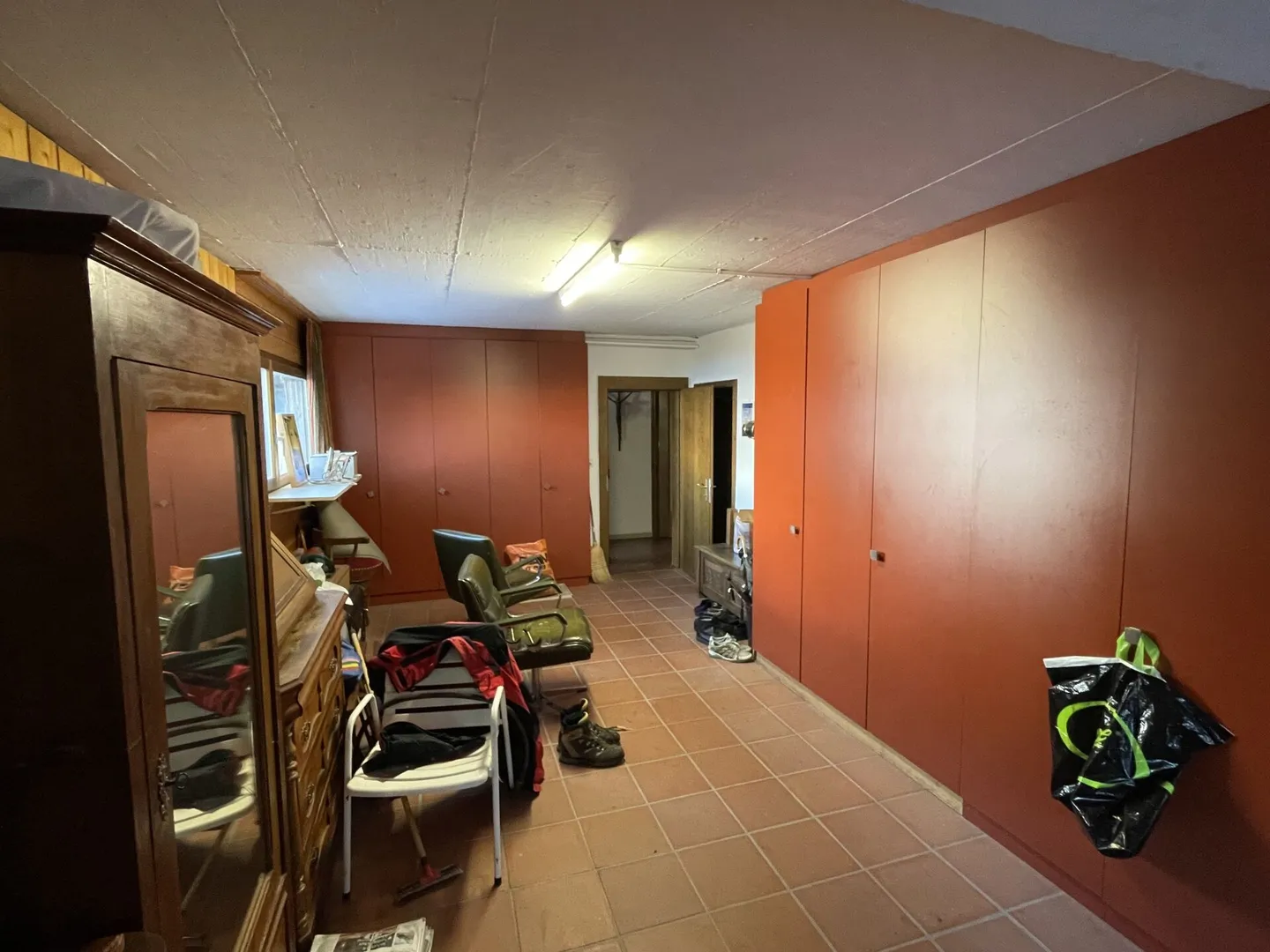 Grosses Einfamilienhaus in Top Lage mit viel Potential - Foto 7 von 35