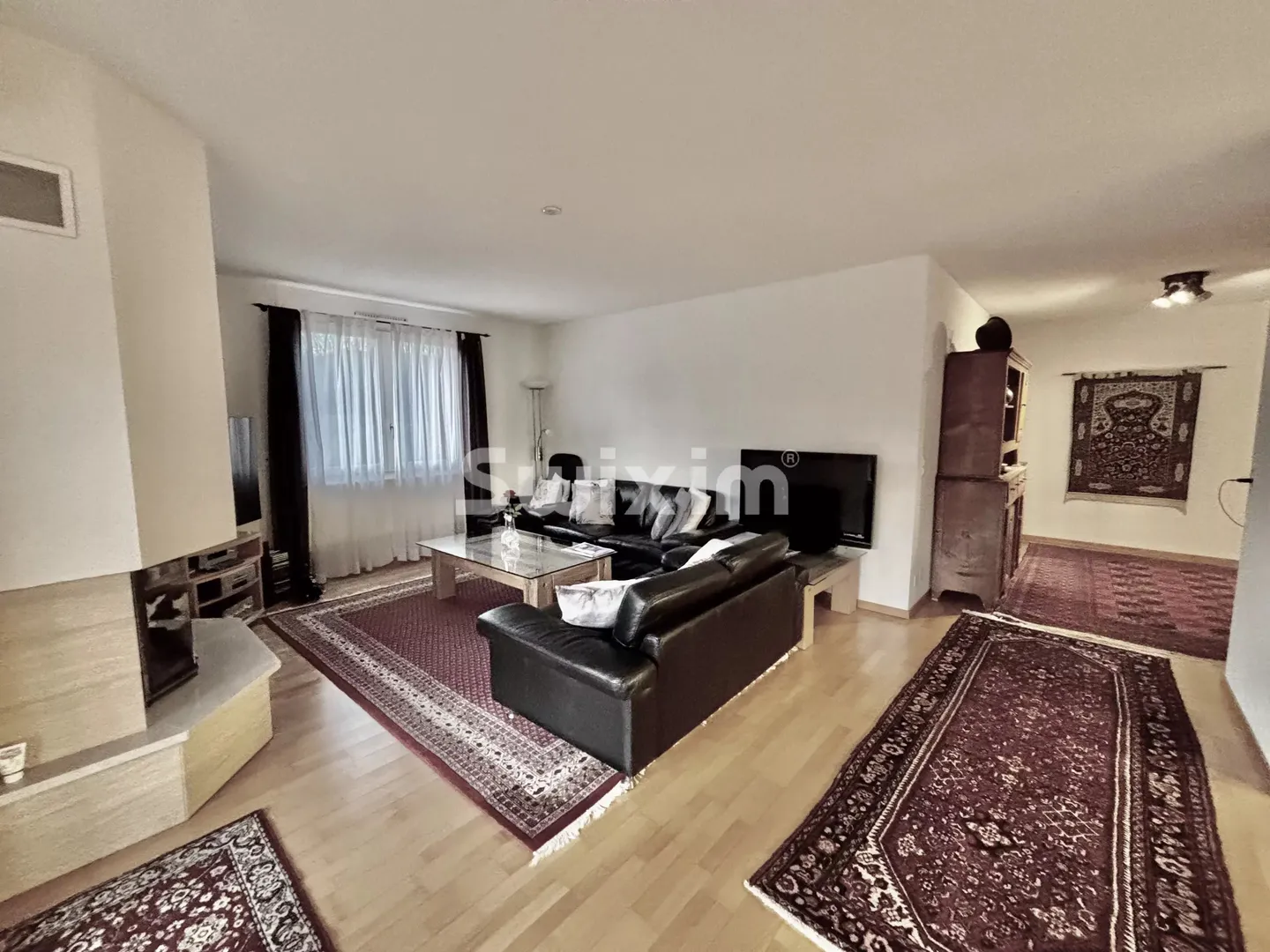 Luminoso appartamento 4.5 locali - Foto 3 di 11