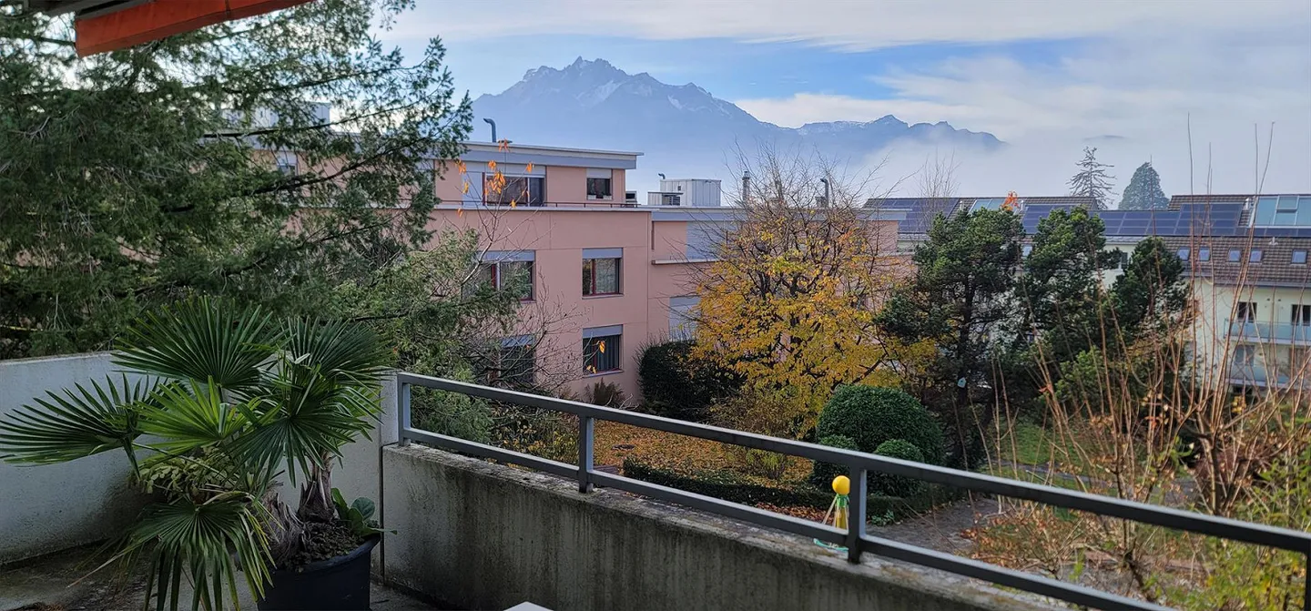 Helle 5.5 Zimmerwohnung - Foto 3 von 15