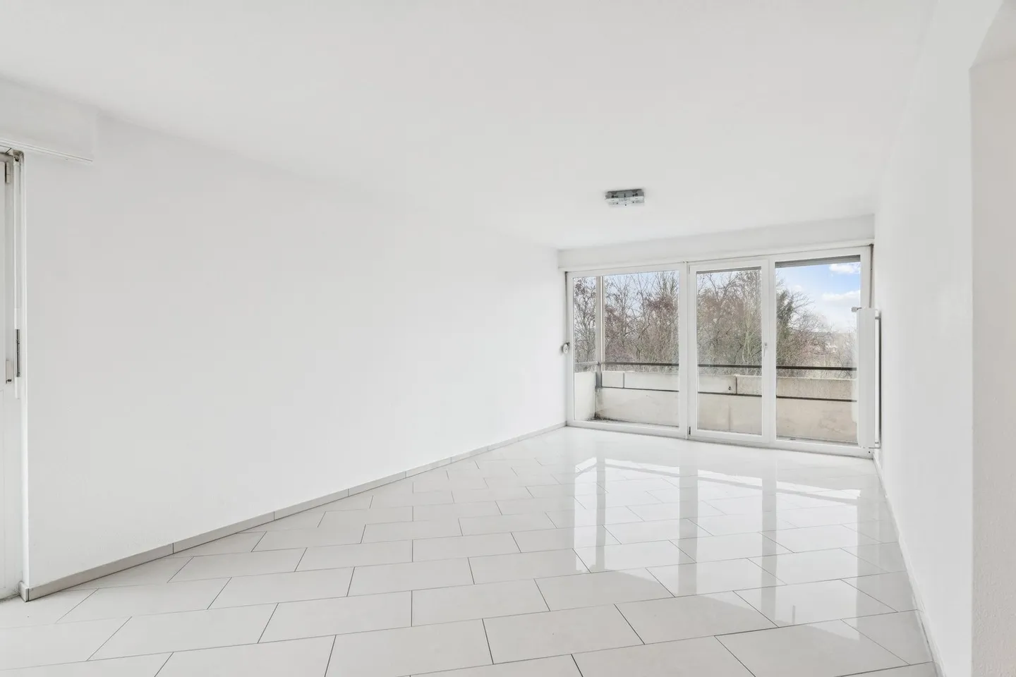 Appartement dans un emplacement idéal - Photo 3 sur 12