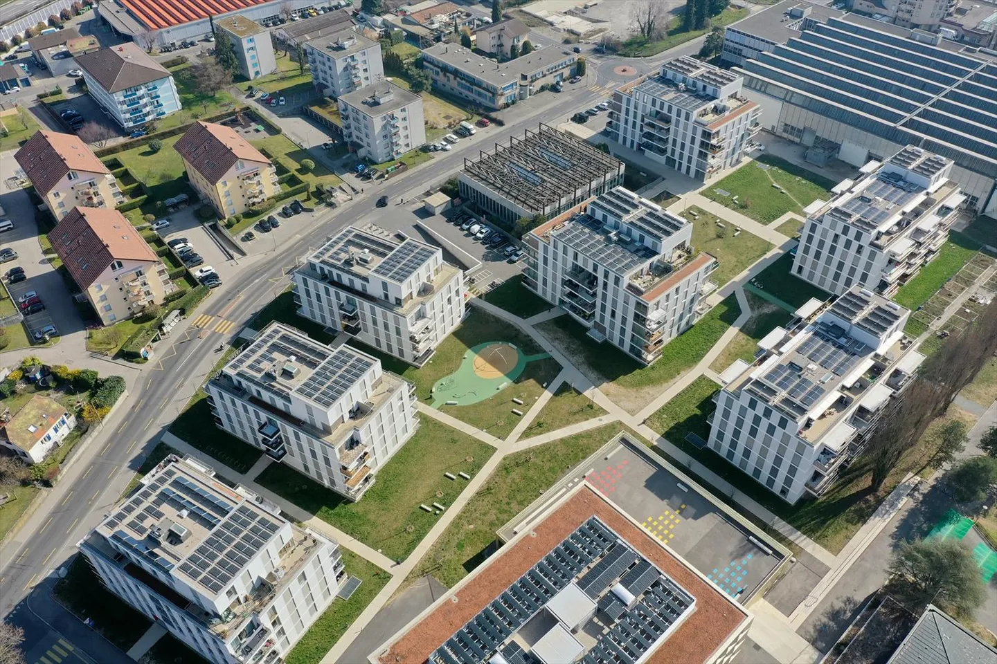 Apartment for rent - Photo 2 of 3