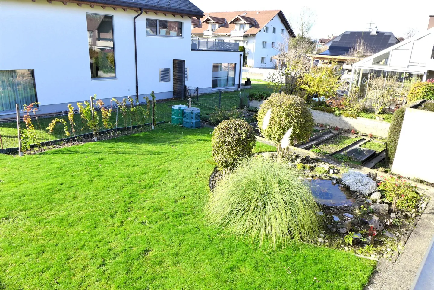 Cozy Single-Family Home with Spacious Garden - Photo 4 of 14