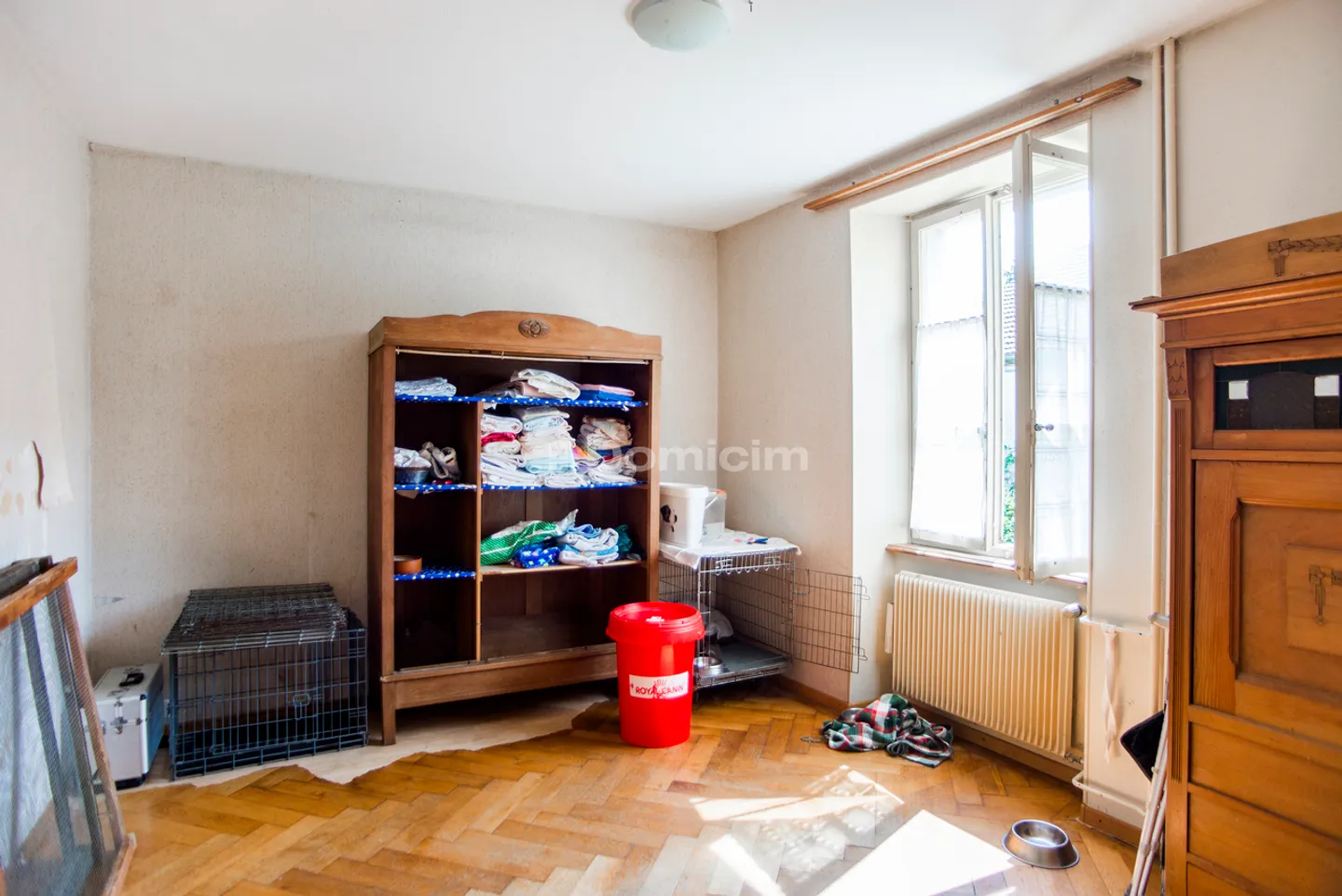 Casa da ristrutturare su grande terreno con garage - Foto 4 di 12