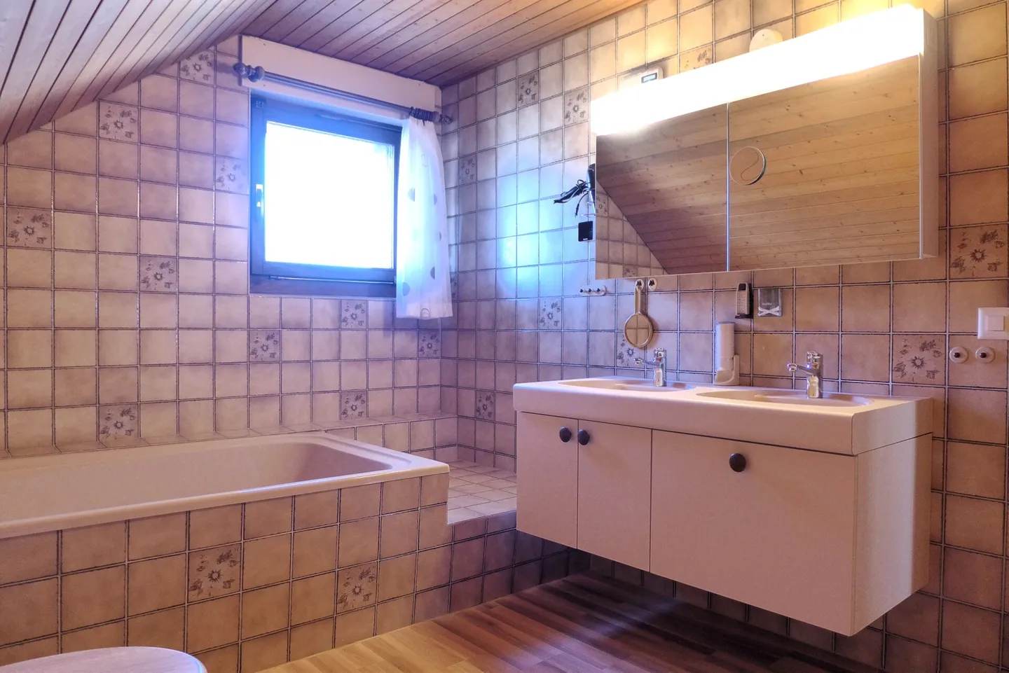 Cozy Single-Family Home with Spacious Garden - Photo 14 of 14