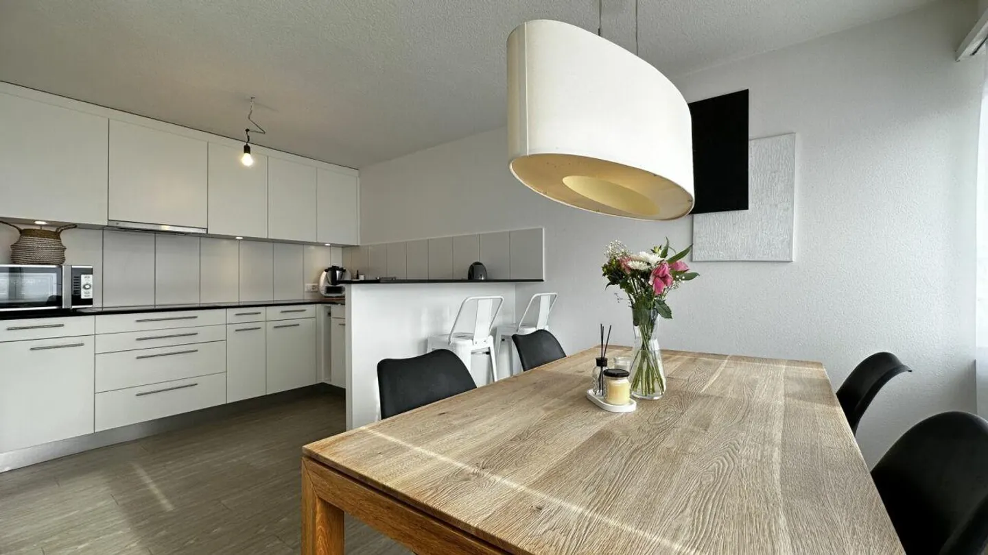 Felicità familiare nel quartiere residenziale centrale - Foto 3 di 9