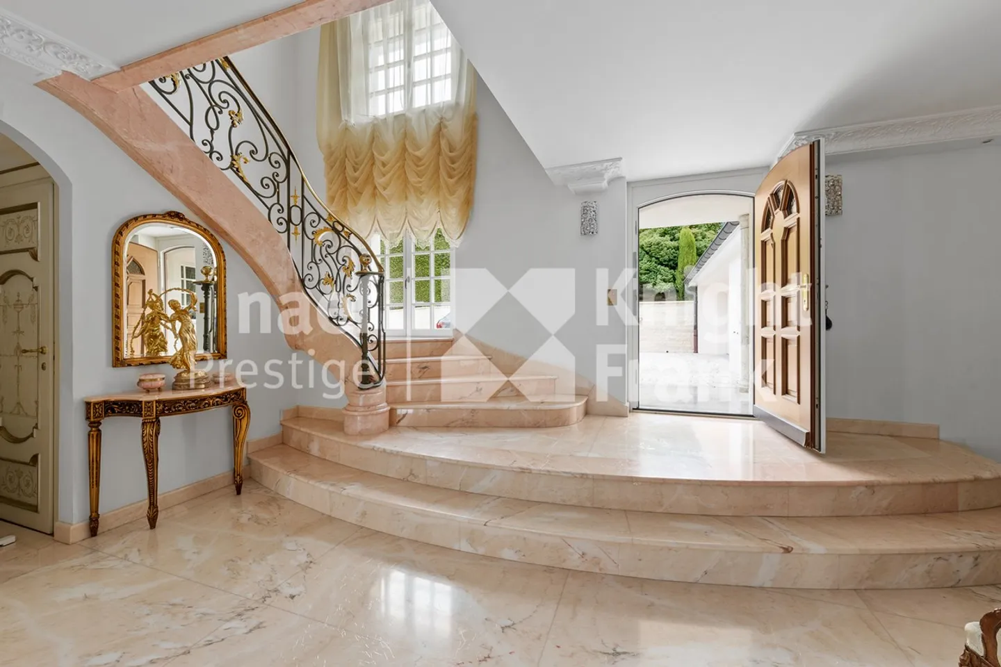 Villa 12 stanze - Foto 2 di 4