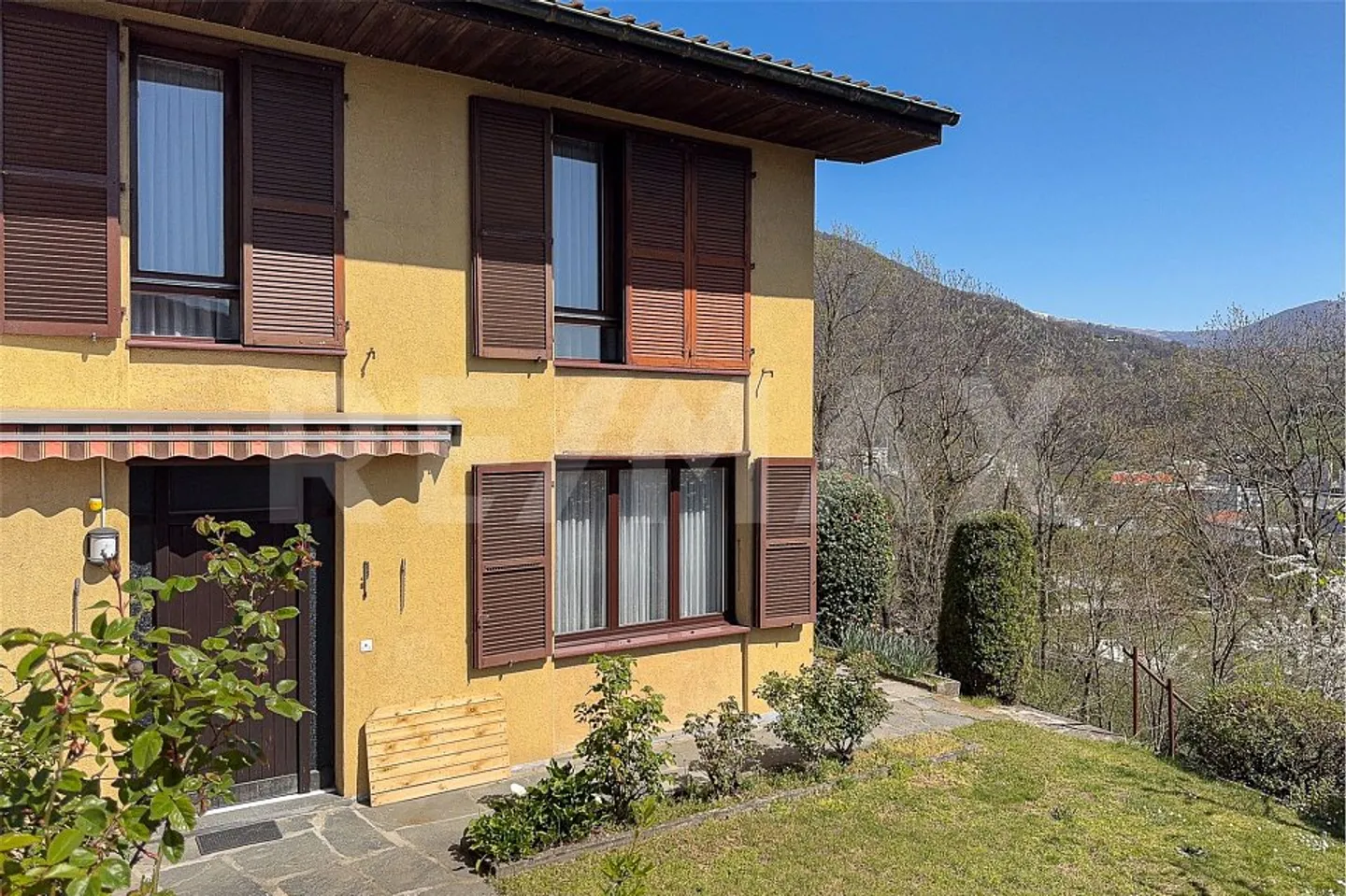 Appartement avec jardin - Photo 3 sur 4