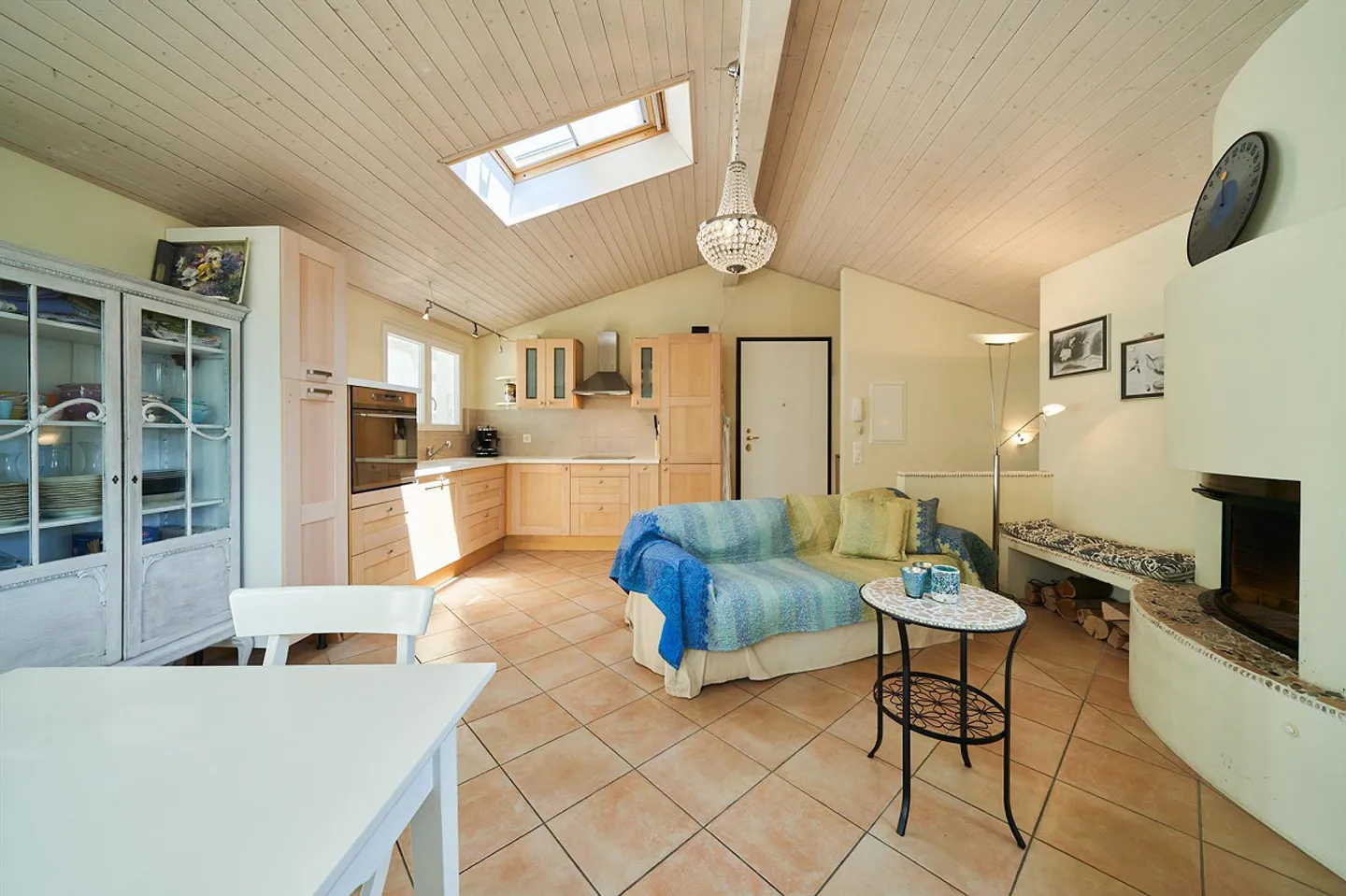 Casa plurifamiliare con tre appartamenti a Melide - Foto 8 von 11
