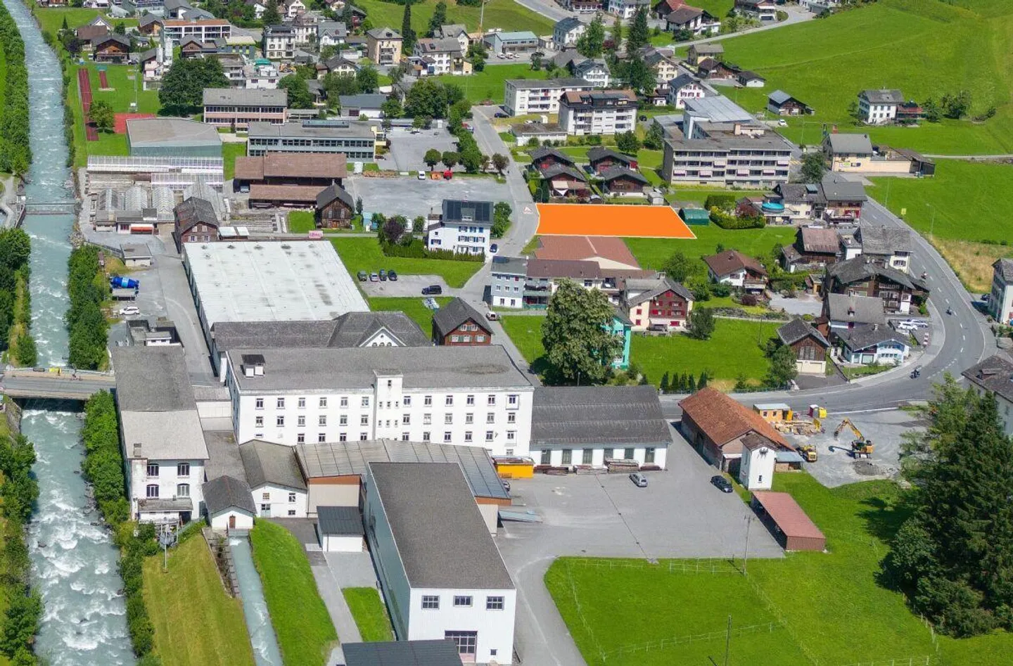 Baugrundstück in Linthal - Foto 1 von 4