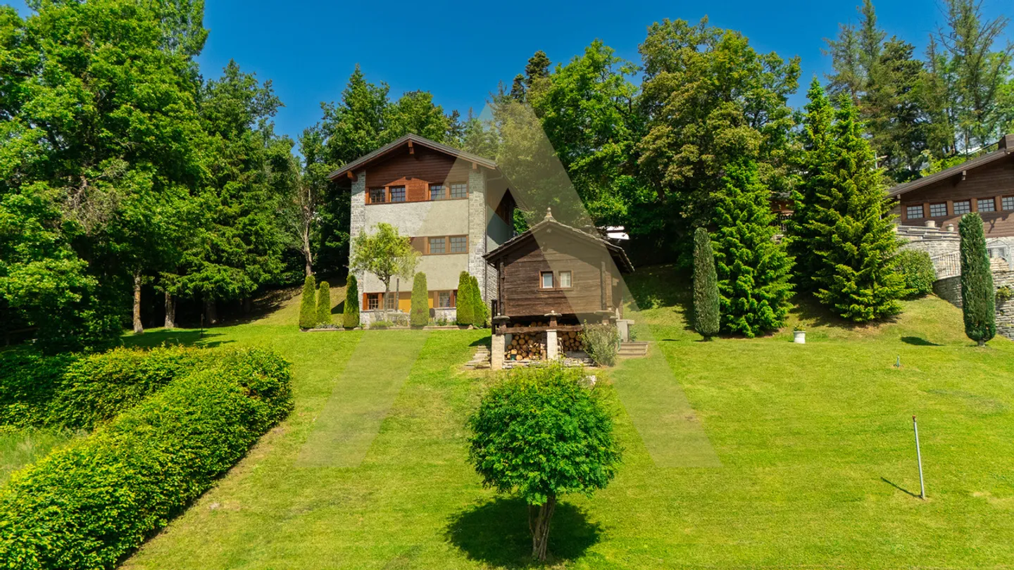 Chalet esclusivo con vista panoramica - Foto 2 di 10