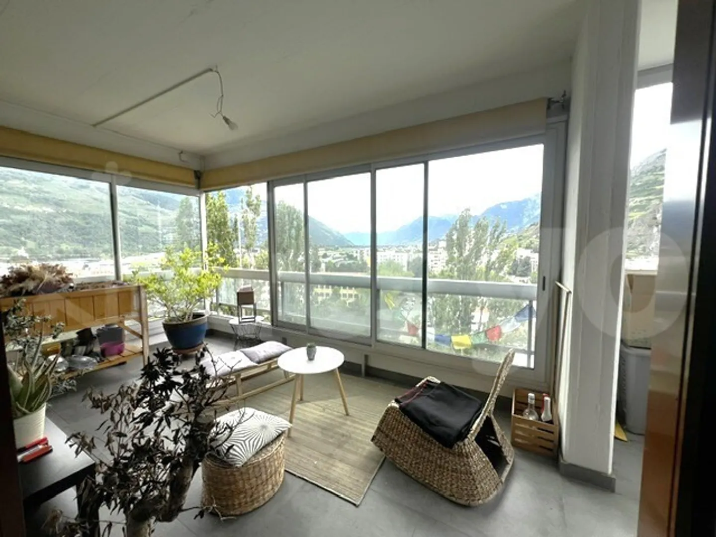 SION - BEAUTIFUL 4.5 ROOM APARTMENT - Photo 1 of 9