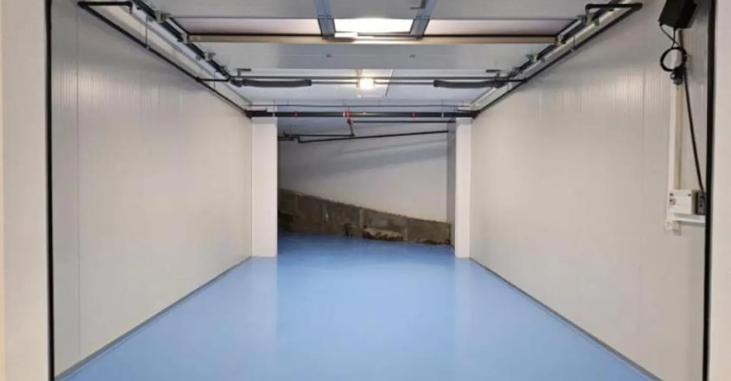 Hall 46 m2 in Villeneuve VD - Photo 1 of 2