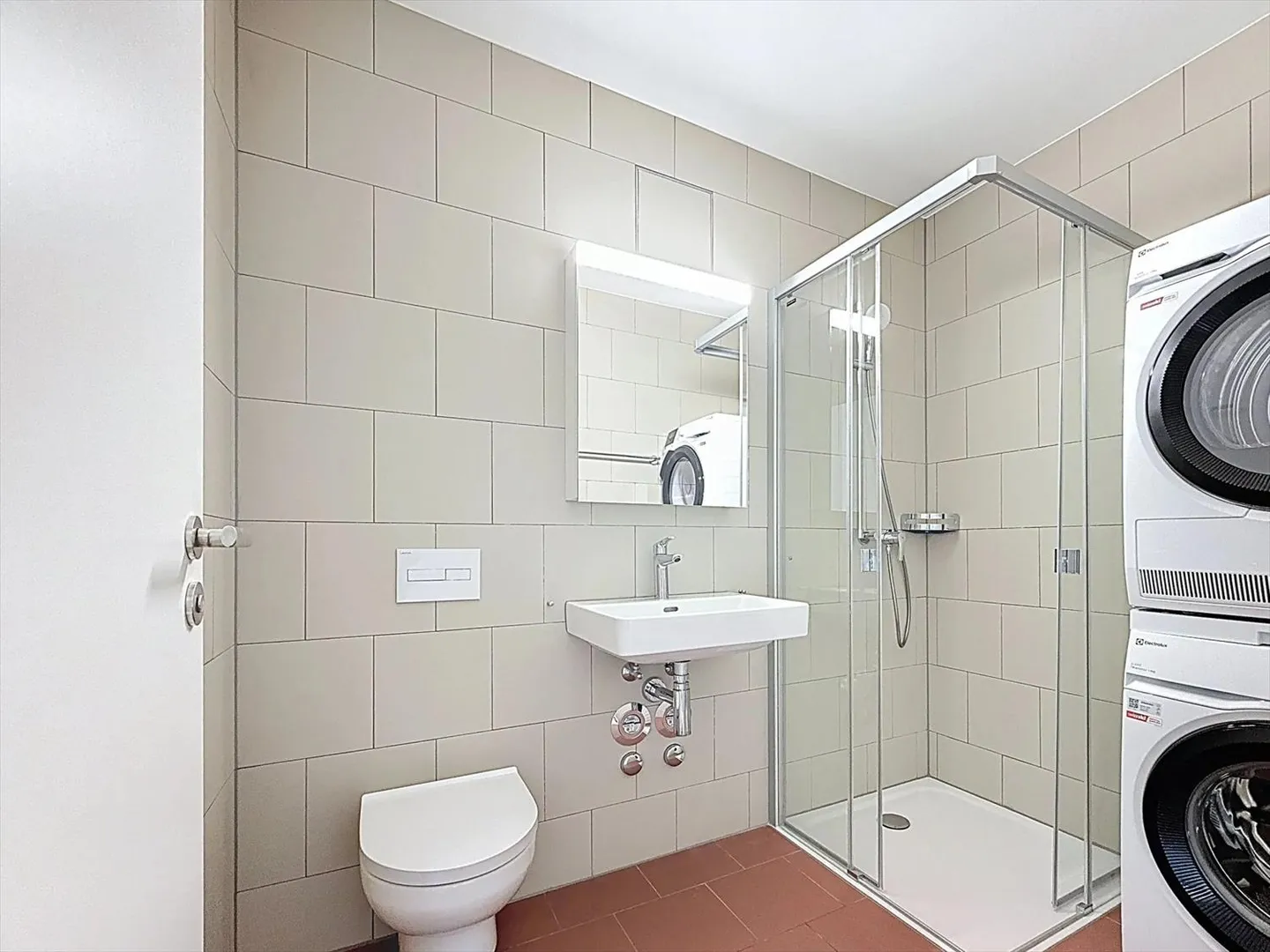 For rent beautiful 2.5 room apartments in Bramois - Photo 4 of 9