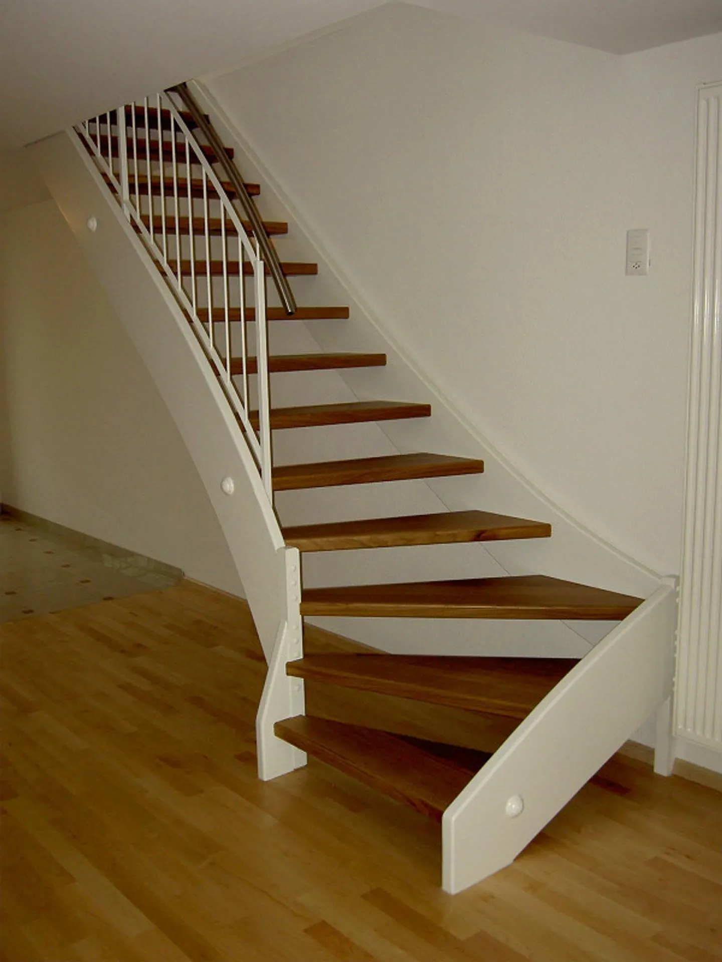 Appartement duplex loft élégant de 2,5 à 4 pièces à Bâle - Photo 13 sur 23