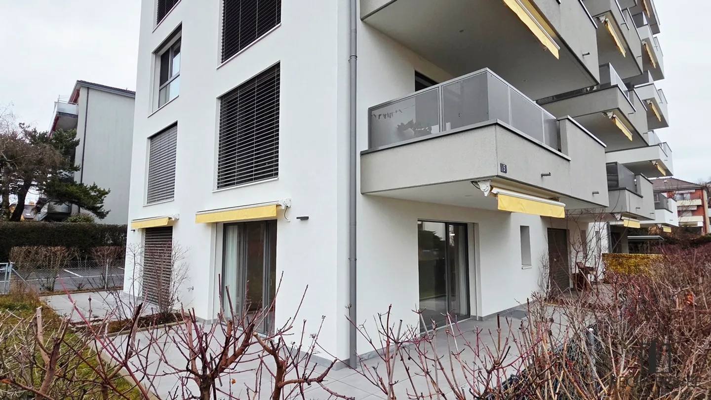 Studio moderne avec jardin - Photo 6 sur 7