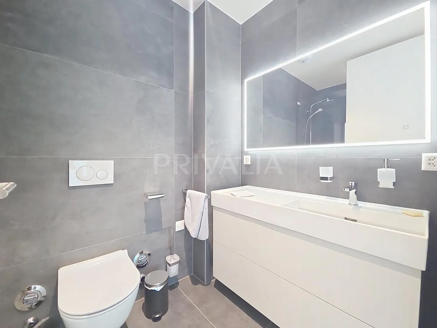 Appartement Contemporain au Lac - Photo 5 sur 7