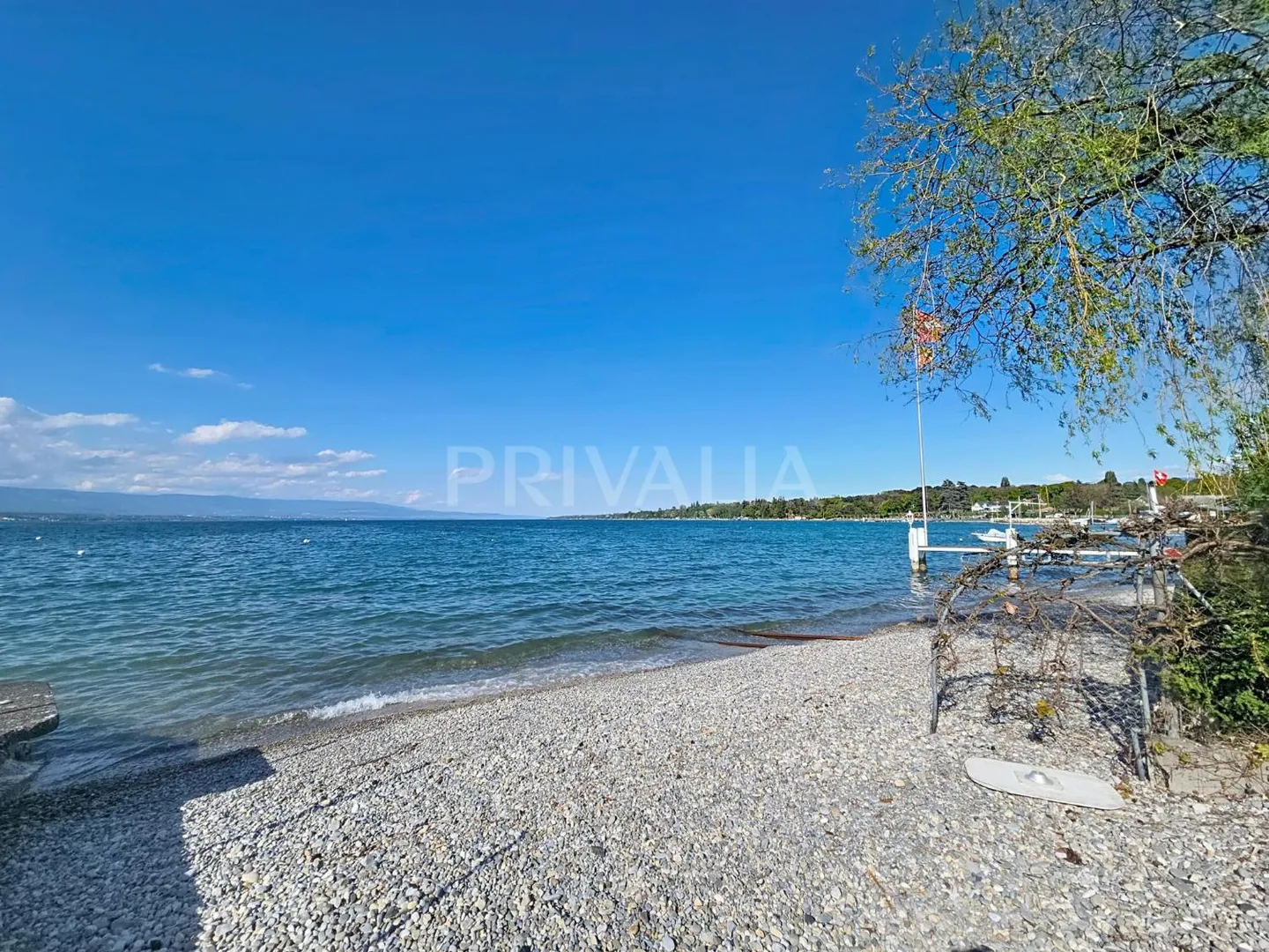 Appartement Contemporain au Lac - Photo 6 sur 7