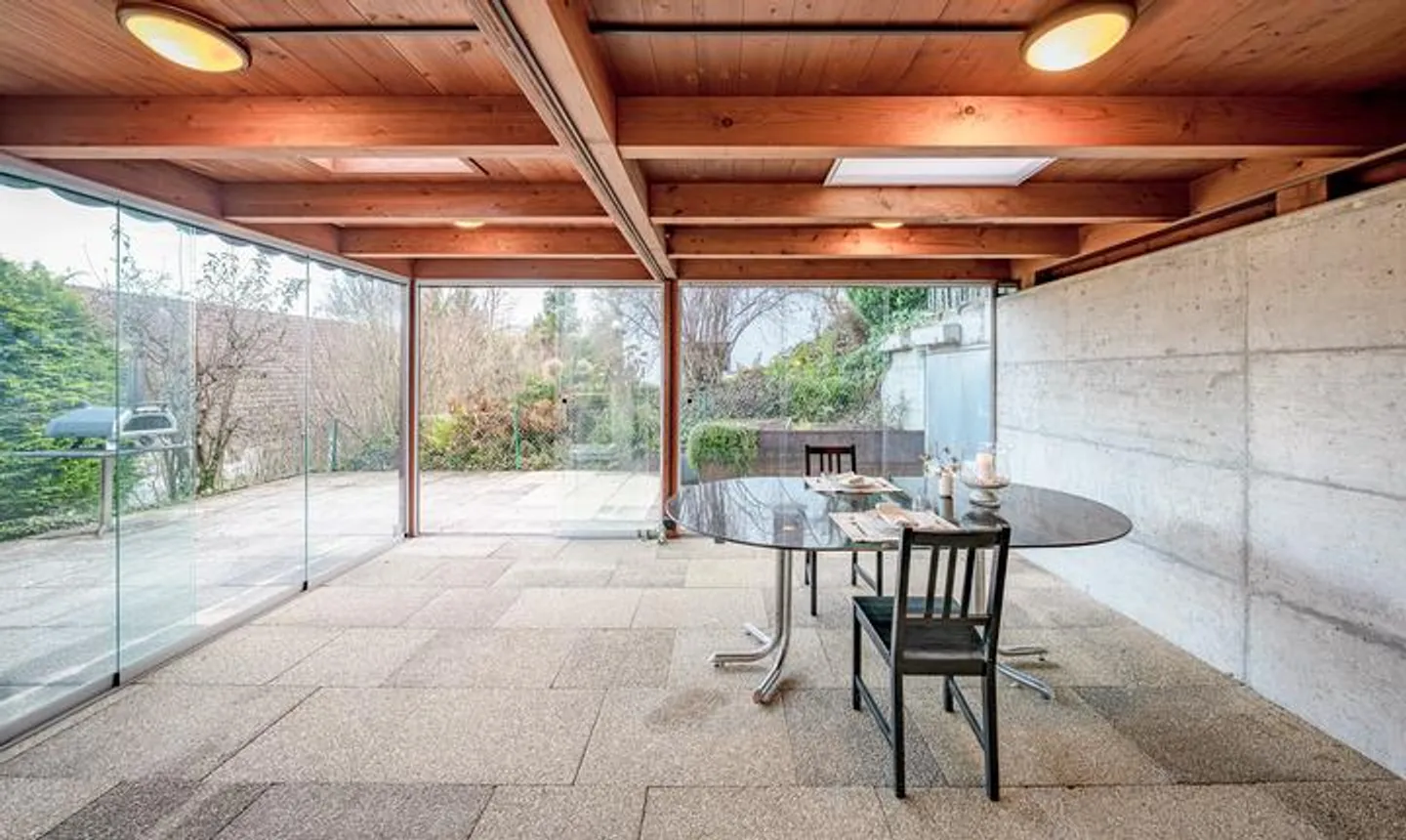 Maison double bien entretenue dans un emplacement privilégié en pente - Photo 7 sur 8