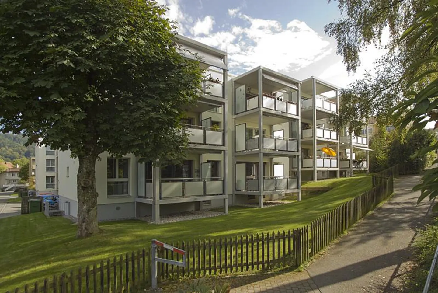 Appartamento in Affitto Vicino alla Città nel Verde - Foto 1 di 5