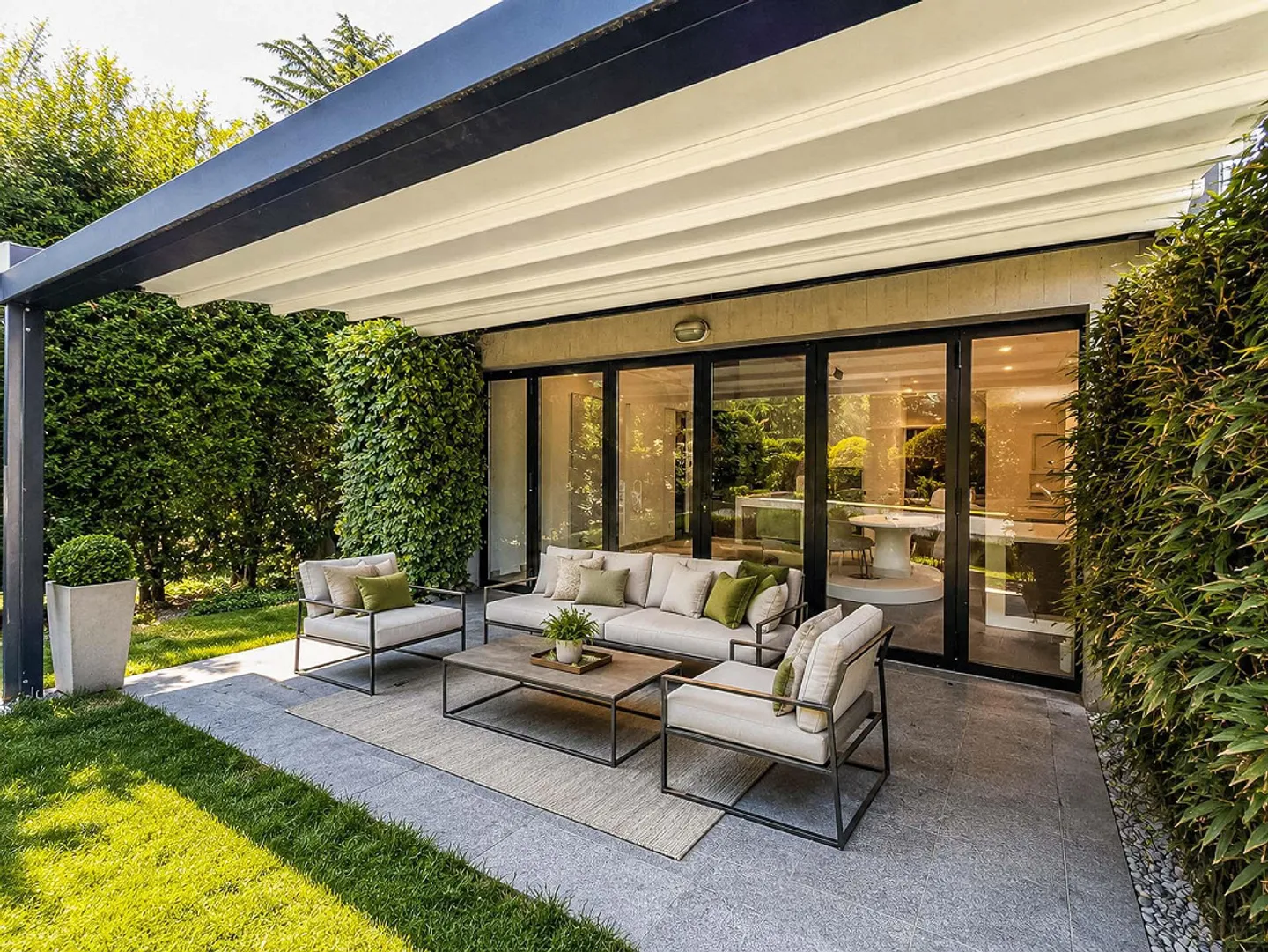 Villa con giardino e piscina a Collina d'Oro - Foto 11 di 15