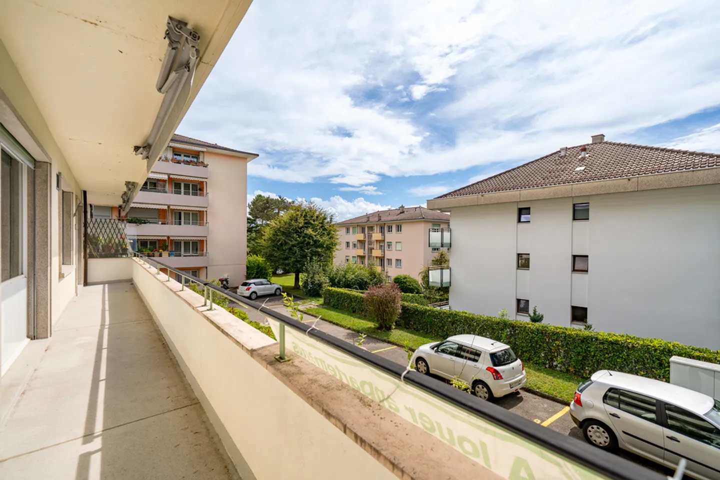 Appartement Charmant avec Balcon - Photo 2 sur 8