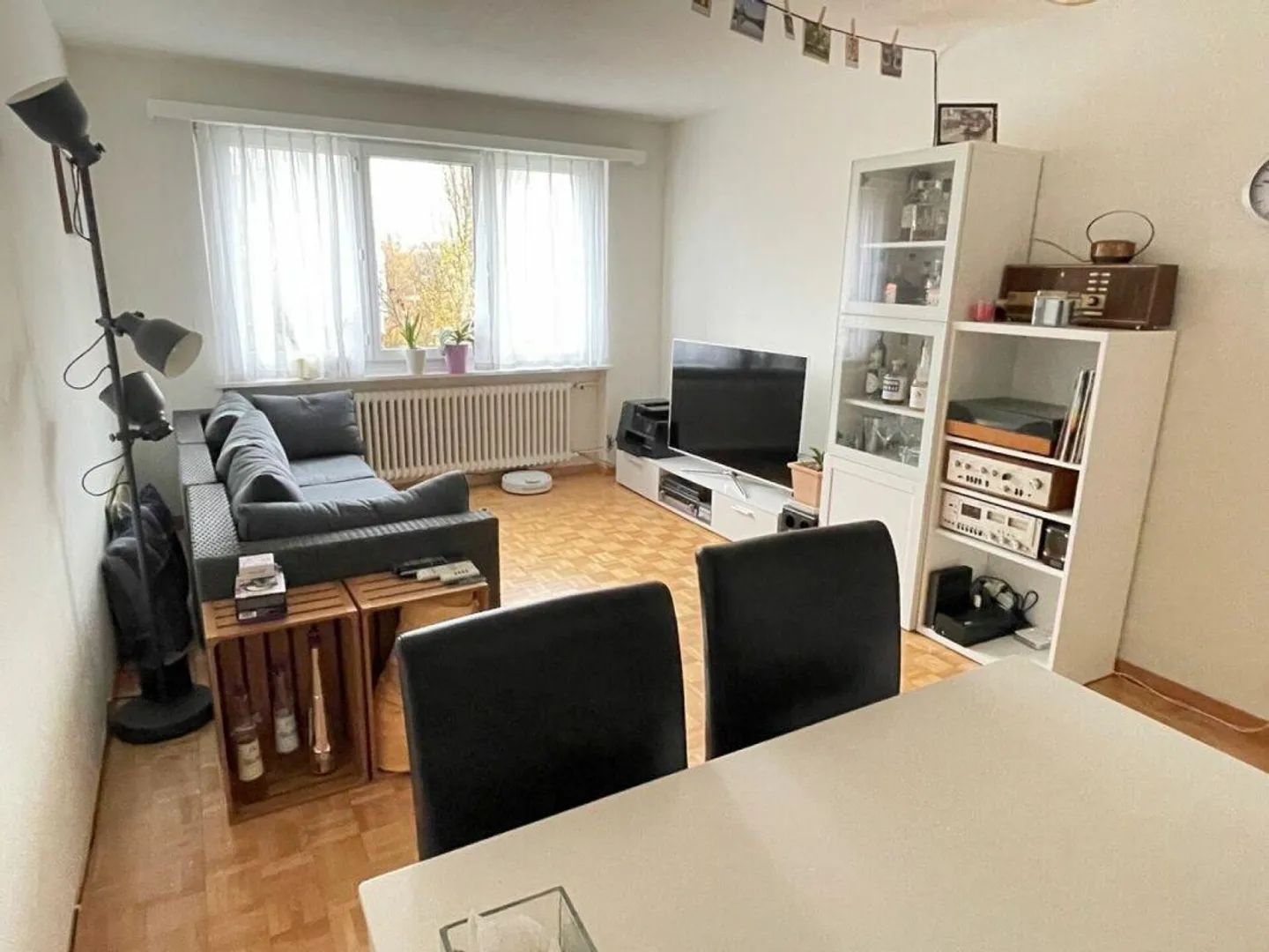 Cozy 2-room city apartment with balcony in the courtyard - Photo 3 of 7