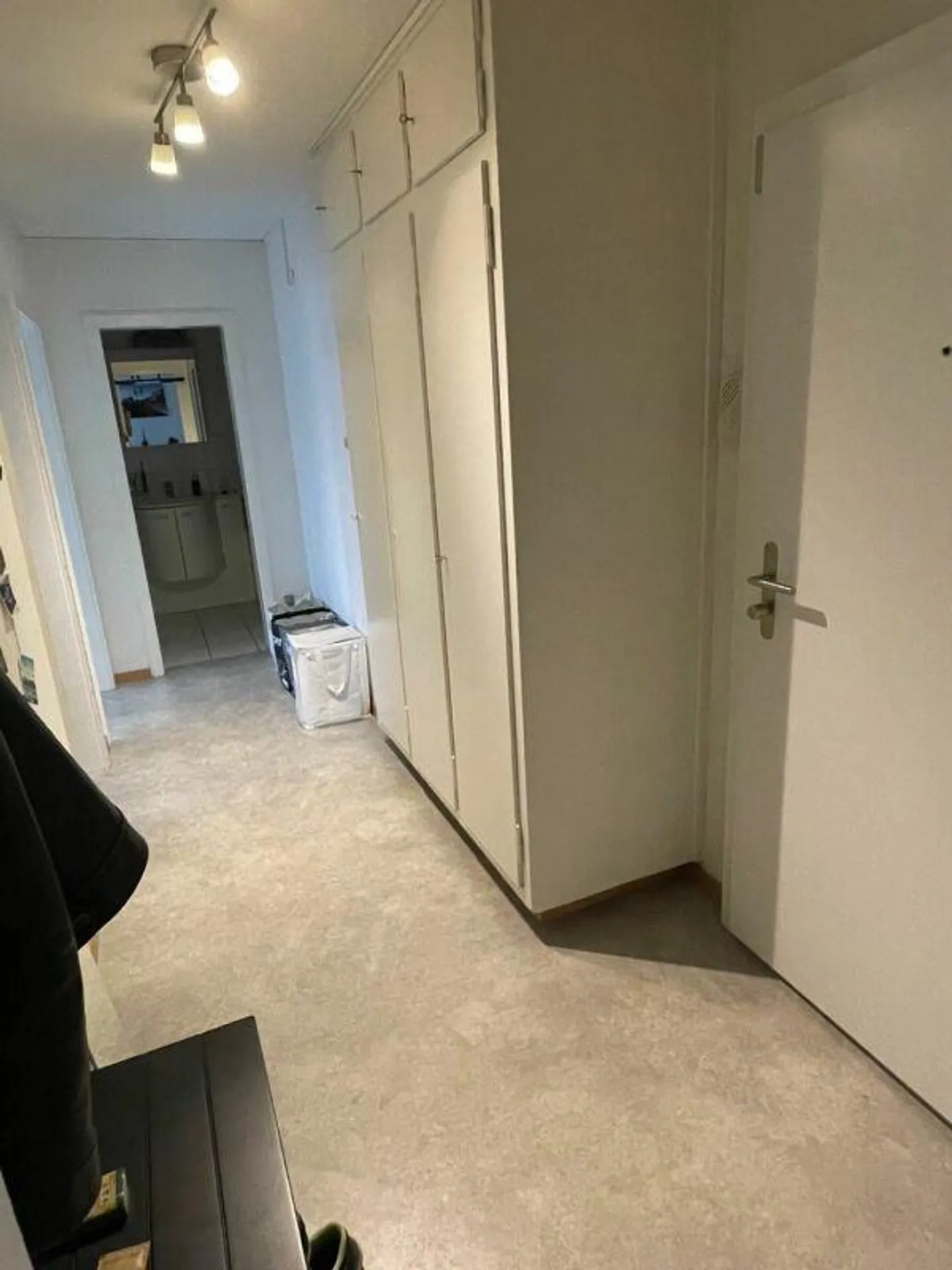 Cozy 2-room city apartment with balcony in the courtyard - Photo 5 of 7