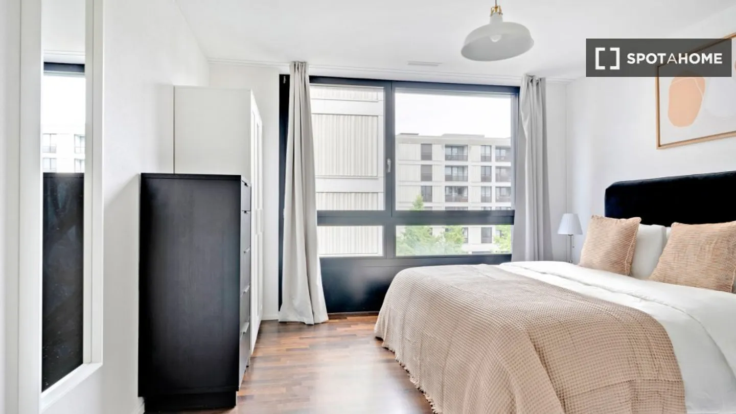 Discover, visit, and rent your new home online with complete confidence. - Photo 6 of 18