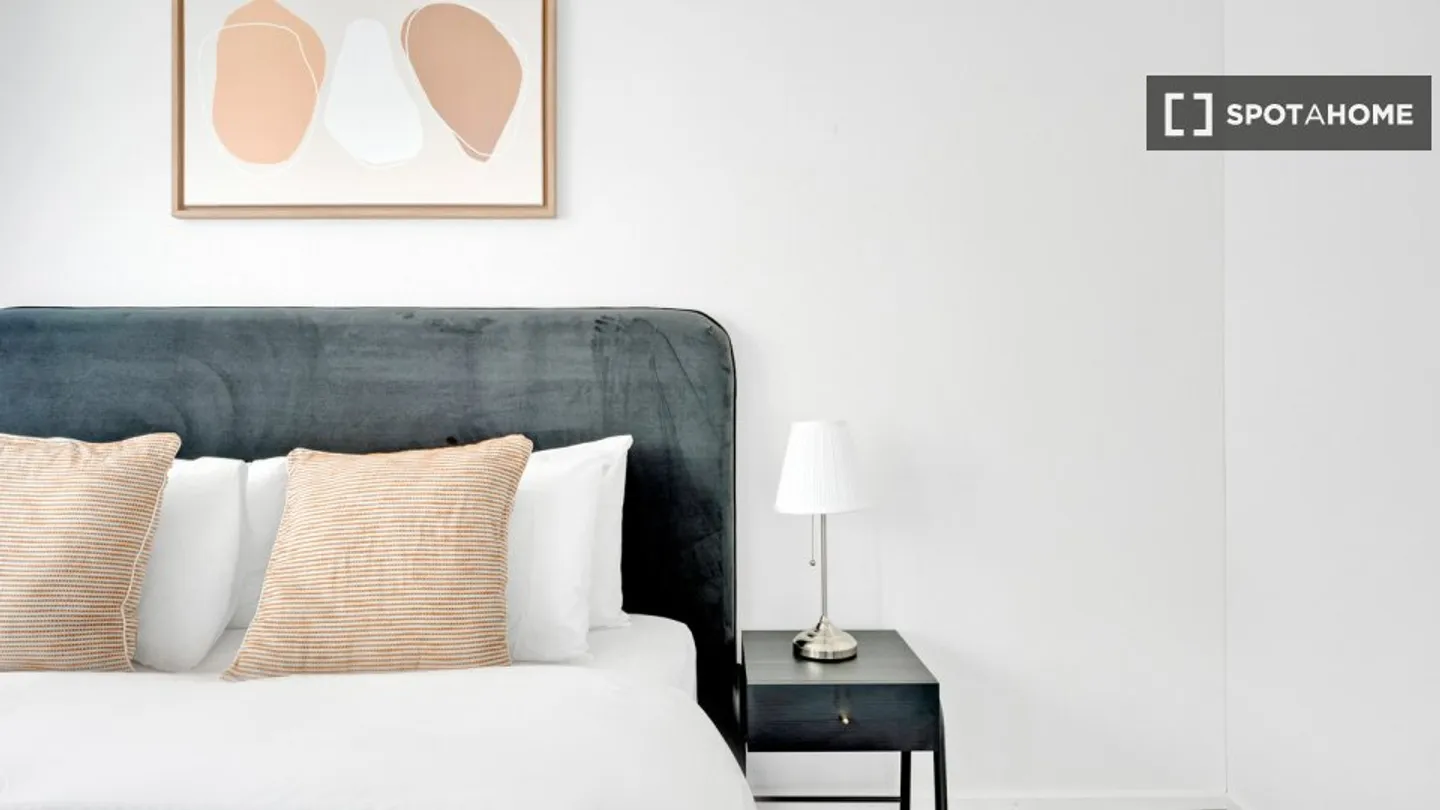 Discover, visit, and rent your new home online with complete confidence. - Photo 7 of 18