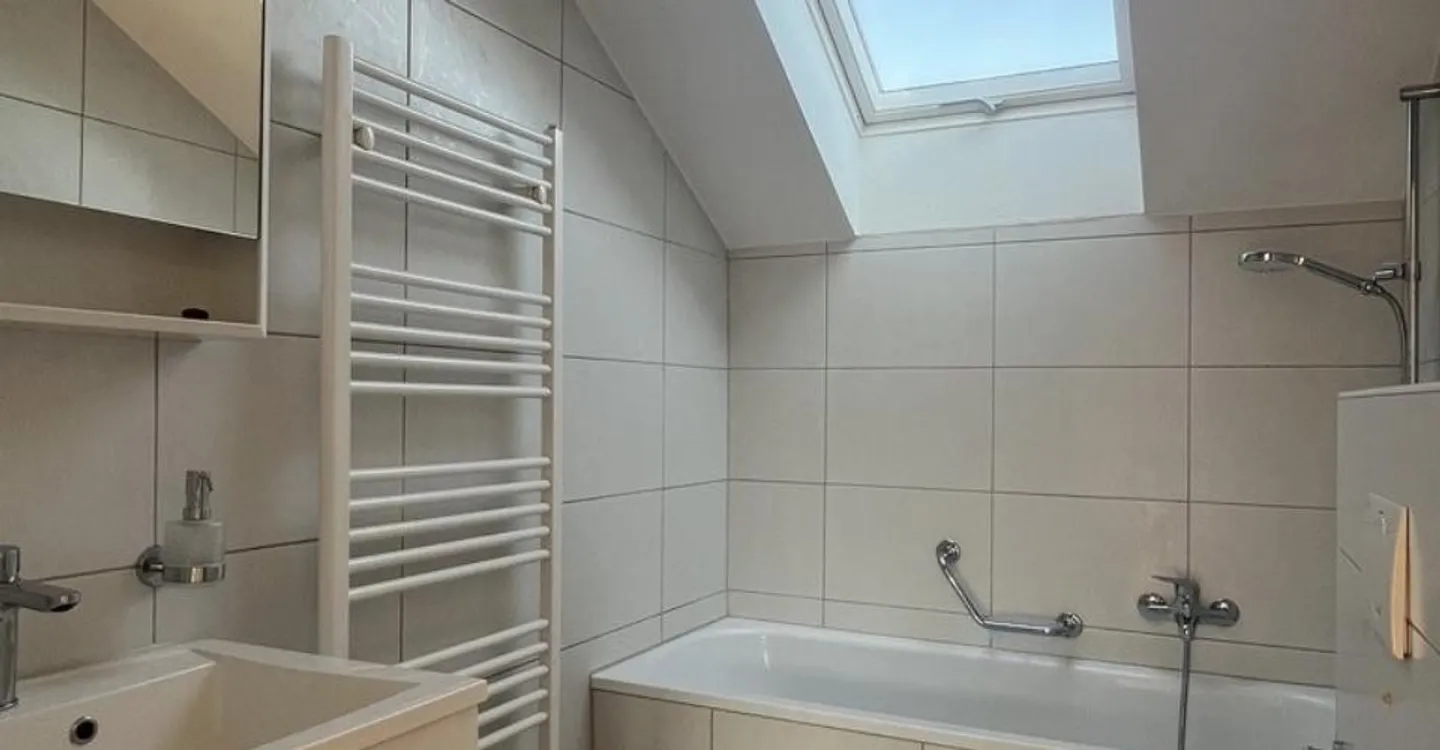 Beautiful 4.5 room apartment in Arch for rent! - Photo 5 of 7