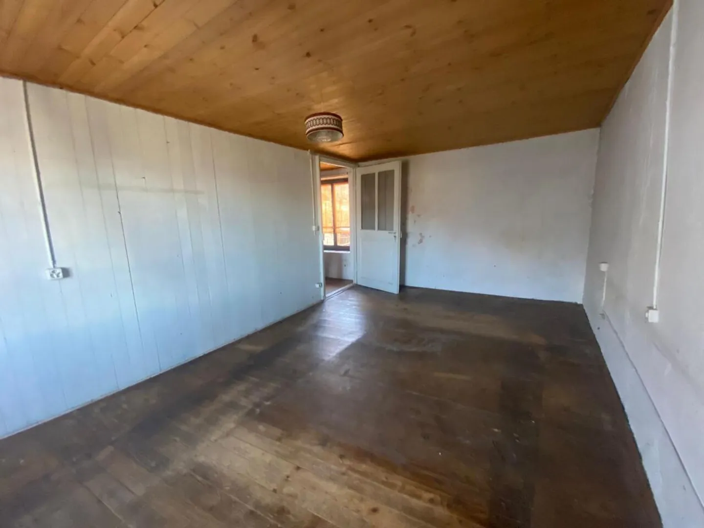 Charming Renovation Project Chalet - Photo 5 of 11