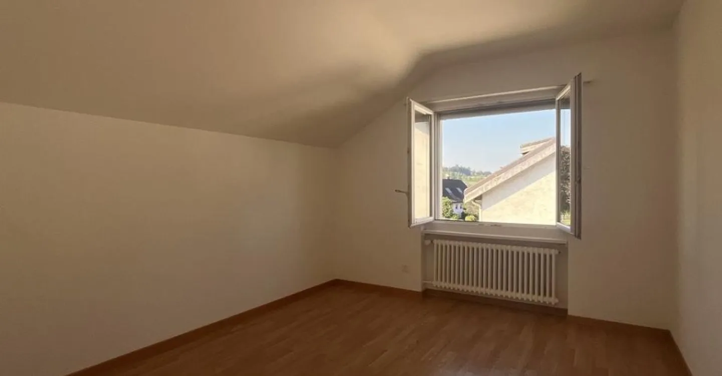 Beautiful 4.5 room apartment in Arch for rent! - Photo 3 of 7