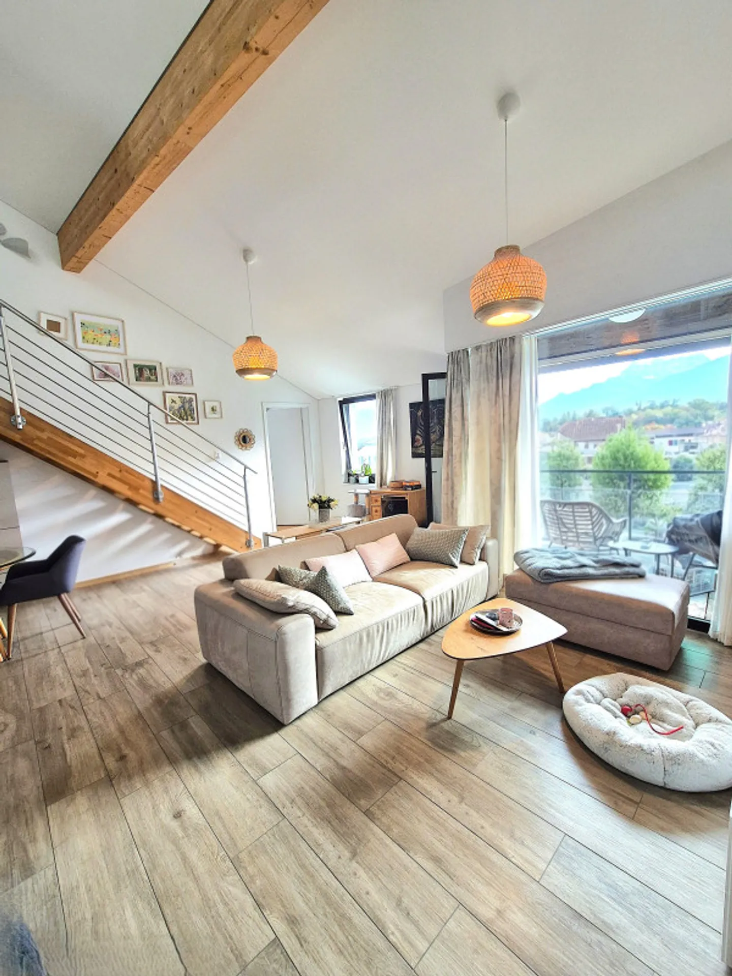 Superbo attico duplex Minergie di 4,5 locali a due passi dal lago - Foto 2 di 11