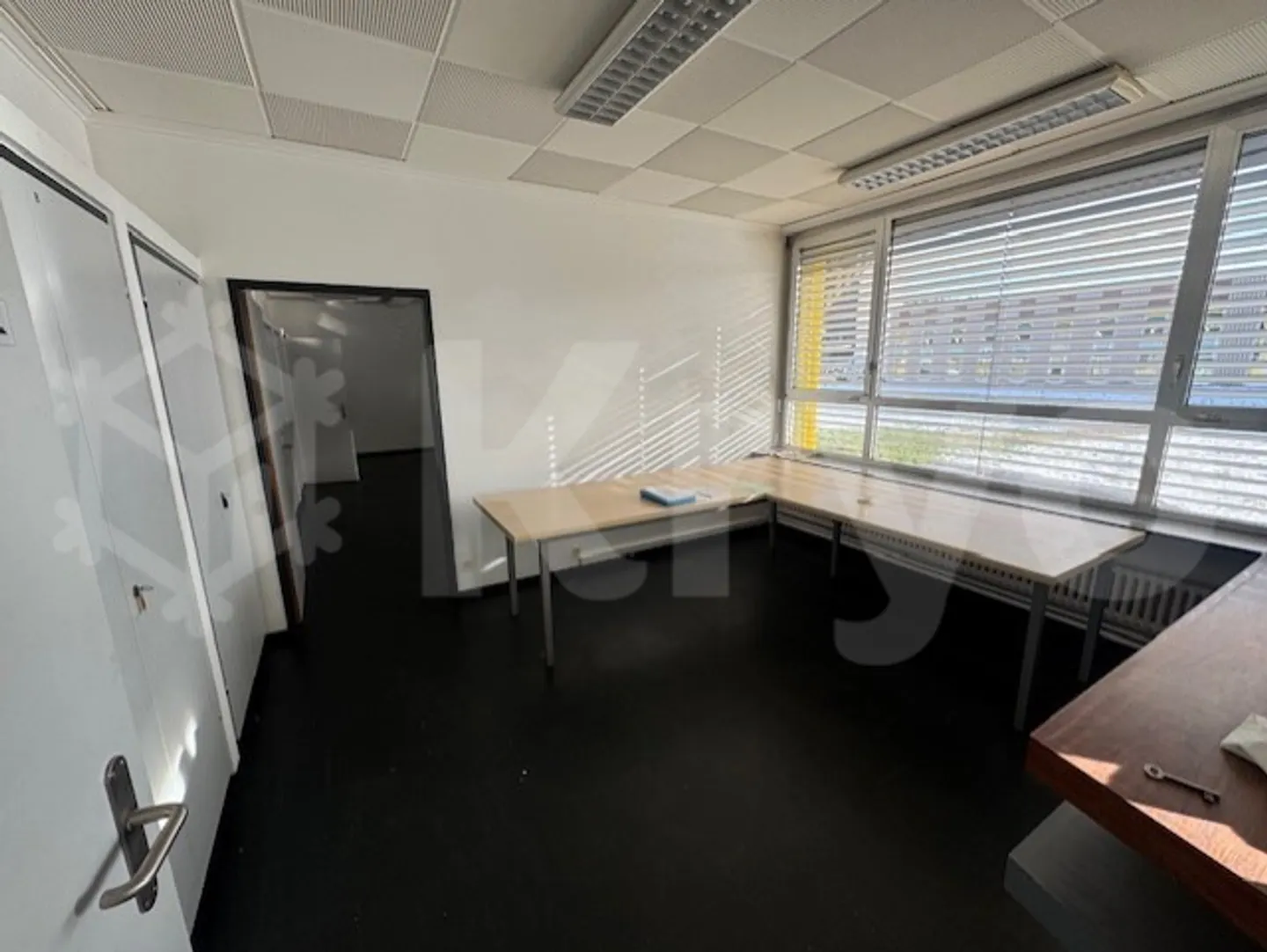 Versatile Commercial Space - Photo 6 of 6