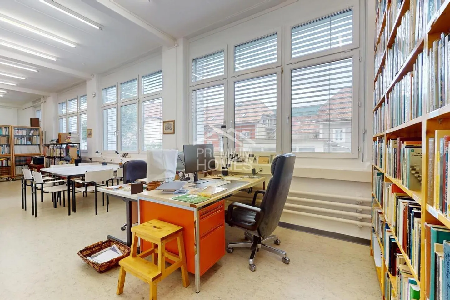 Mischgebäude mit Studios - Foto 3 von 6