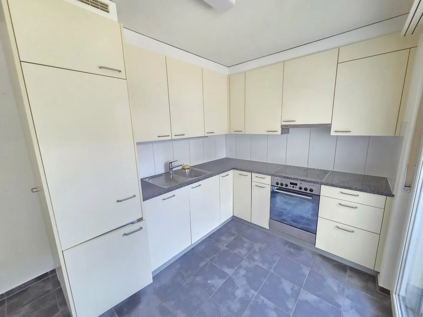 3-room apartment with a view, top floor in Breitenbach - Photo 4 of 10