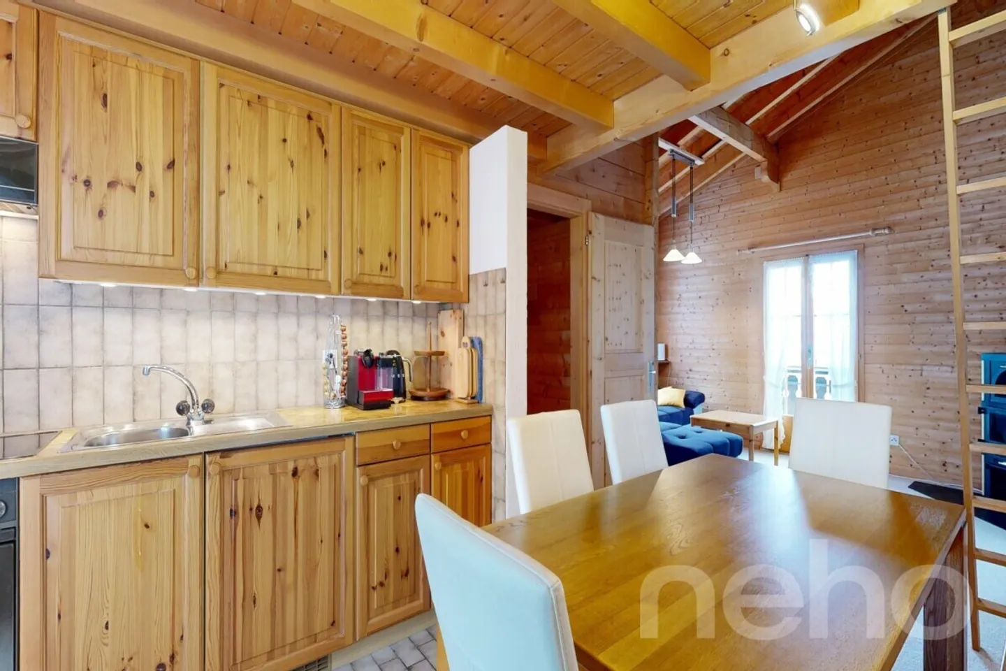 Chalet mit Direktem Pistenzugang - Foto 4 von 12