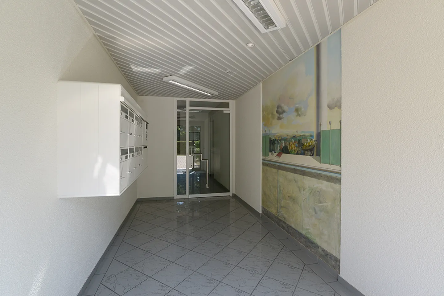 Box de Garage Intérieur Individuel - Photo 3 sur 5